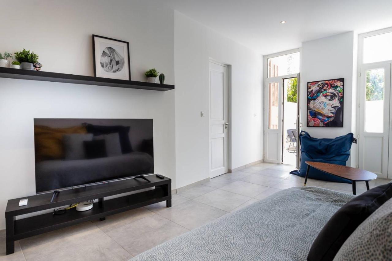 Maxbnb - Climatise - Grand Studio 37M2 & Terrasse 30M2 - Est Toulon Exterior photo