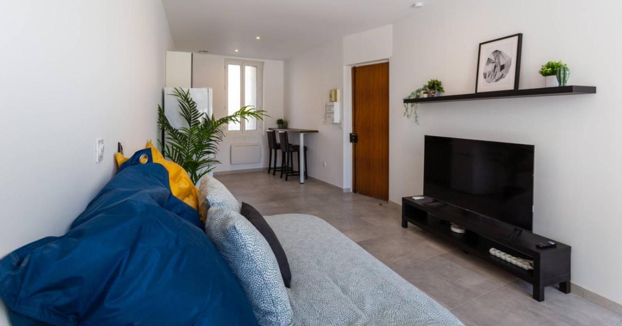 Maxbnb - Climatise - Grand Studio 37M2 & Terrasse 30M2 - Est Toulon Exterior photo